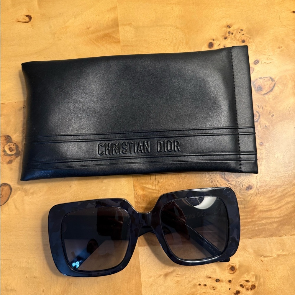 Dior Wildior S3U square-frame acetate sunglasses with case